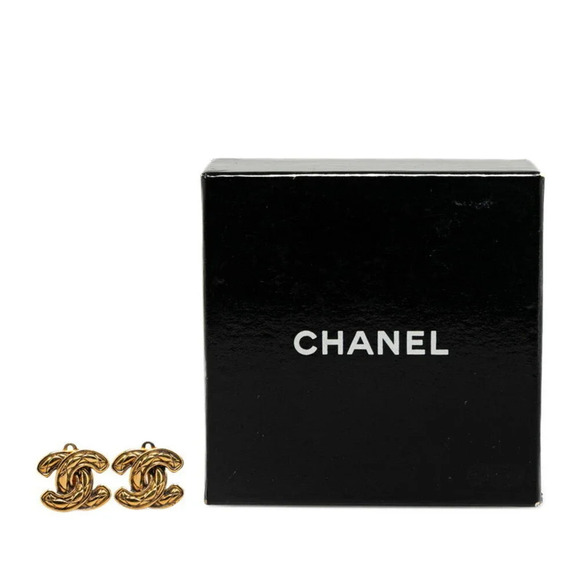 Chanel CC Matelasse Clip On Earrings  Metal Earrings in Excellent condition - Picture 5 of 5